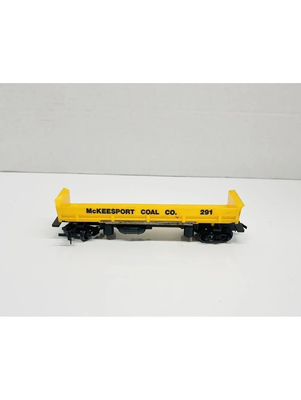 Lot Of 6 Used HO Scale Flat Cars Union Pacific, Southern Pacific, Unbranded ￼